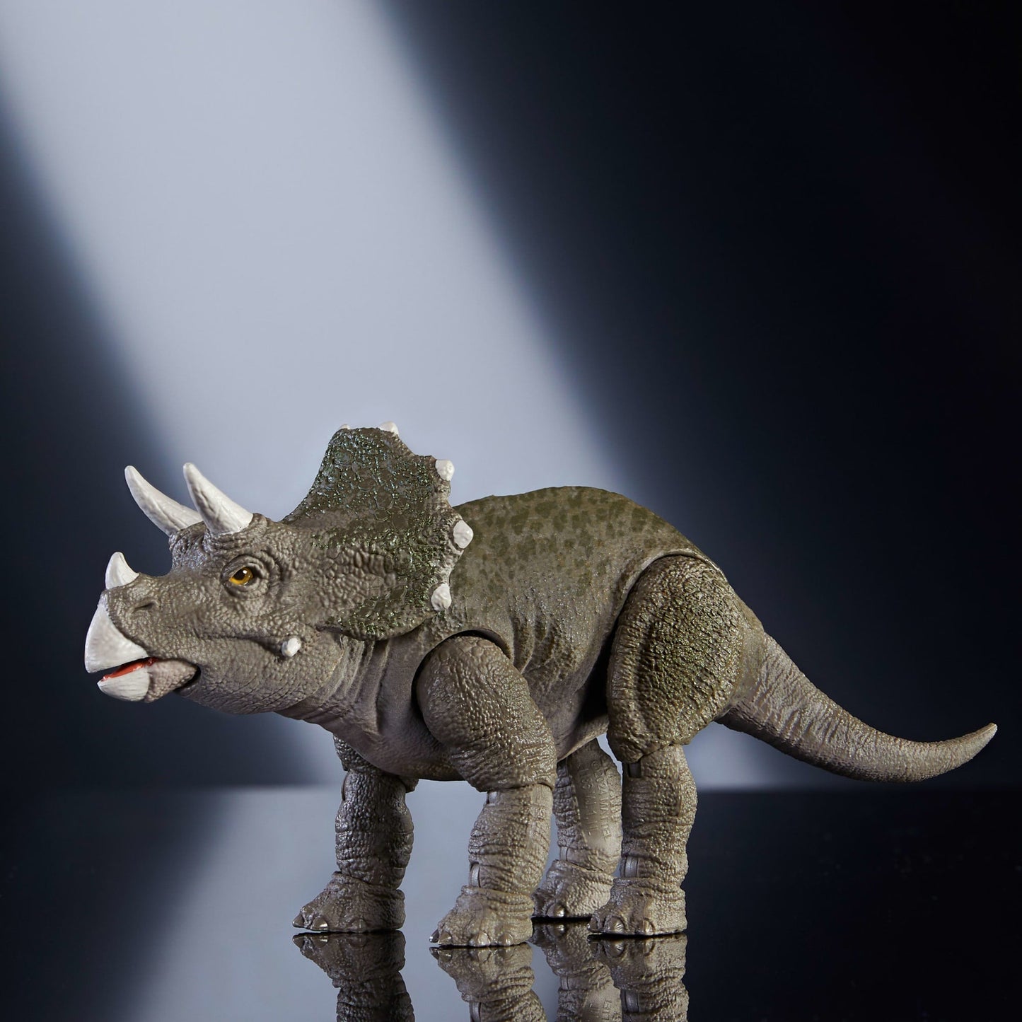 Jurassic World Hammond Collection Figura de Acción Triceratops Juvenil