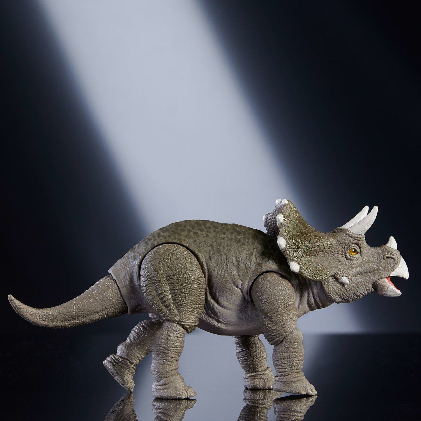 Jurassic World Hammond Collection Figura de Acción Triceratops Juvenil