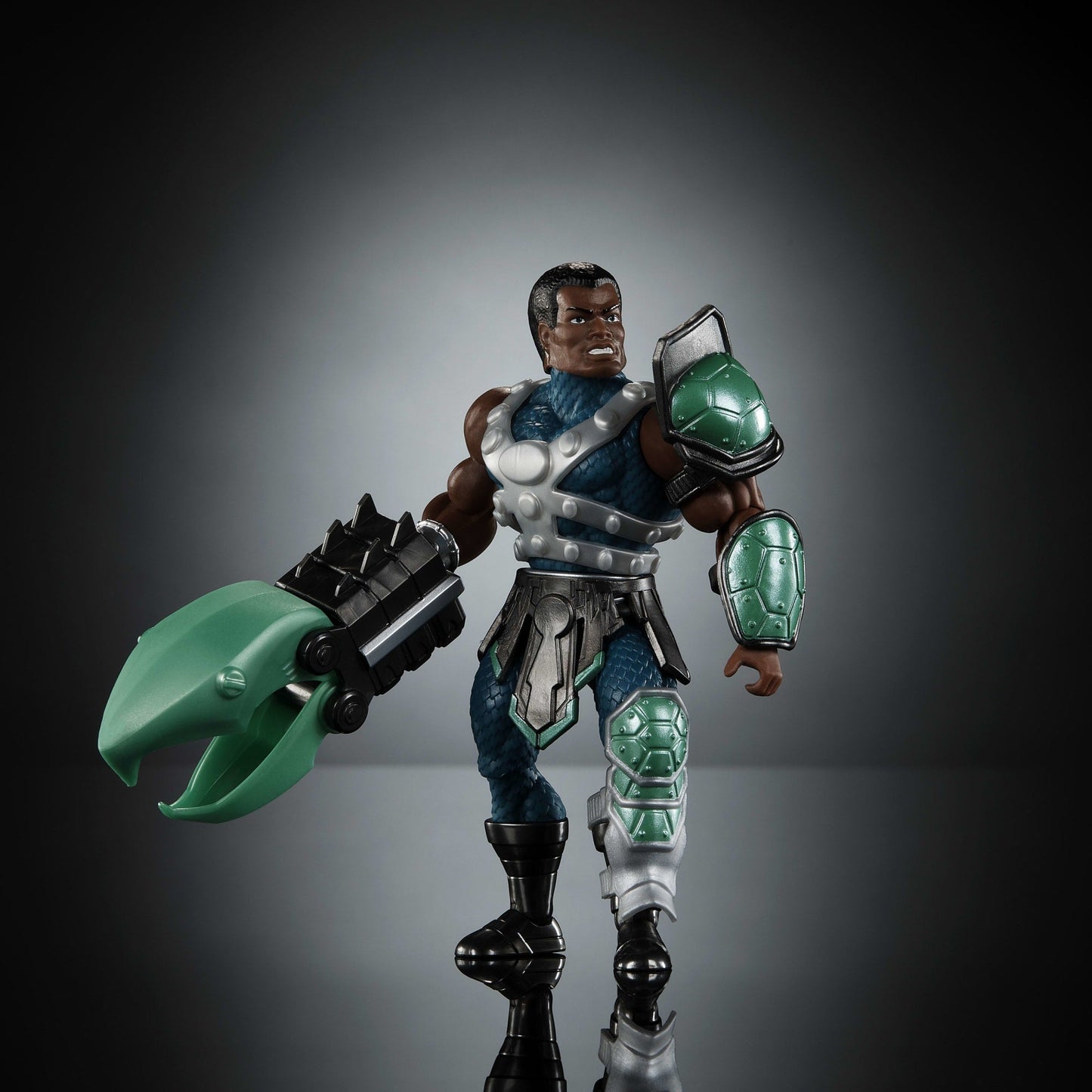 Masters of the Universe Turtles of Grayskull Figura de Acción Clamp Champ de 5.5 pulgadas
