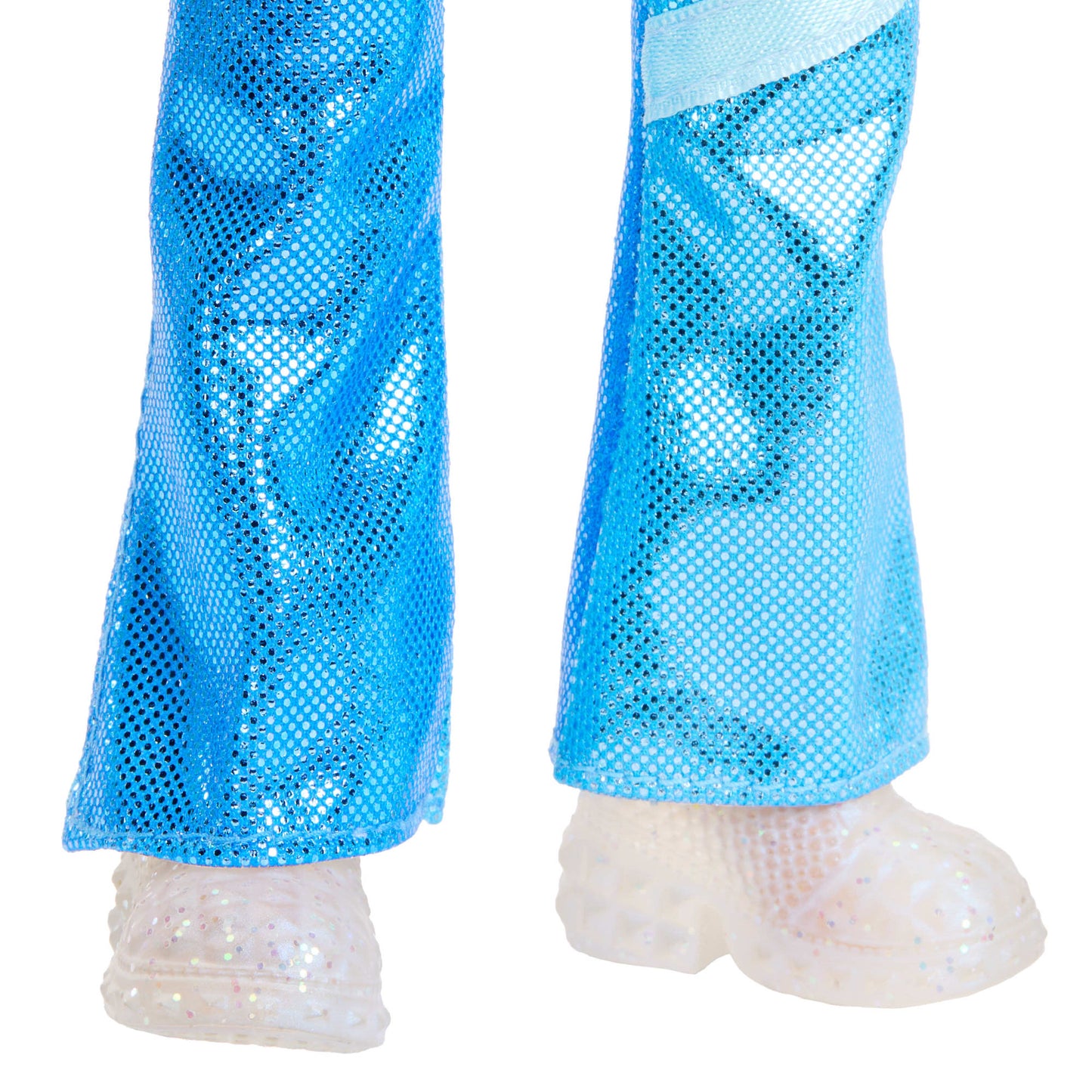 Disney Descendants: The Rise Of Red Fashion Doll - Princess Chloe Charming, Daughter Of Cinderella