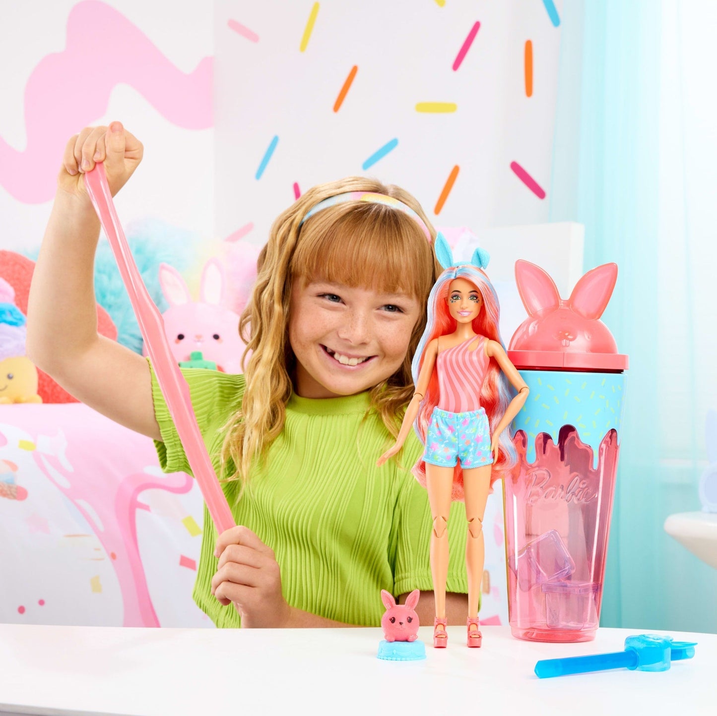 Barbie Pop Reveal Série Frappés Poupée Parfumée et Acc. Chatonne
