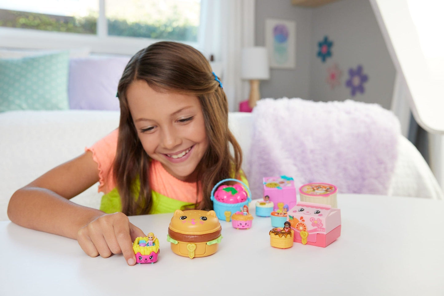 Polly Pocket  Tiny Take Out Reveal  Assortiment, Thème Alimentaire