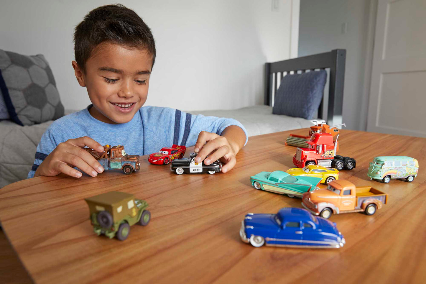 Cars de Disney y Pixar Diecast Vehículo de Juguete Jackson Storm