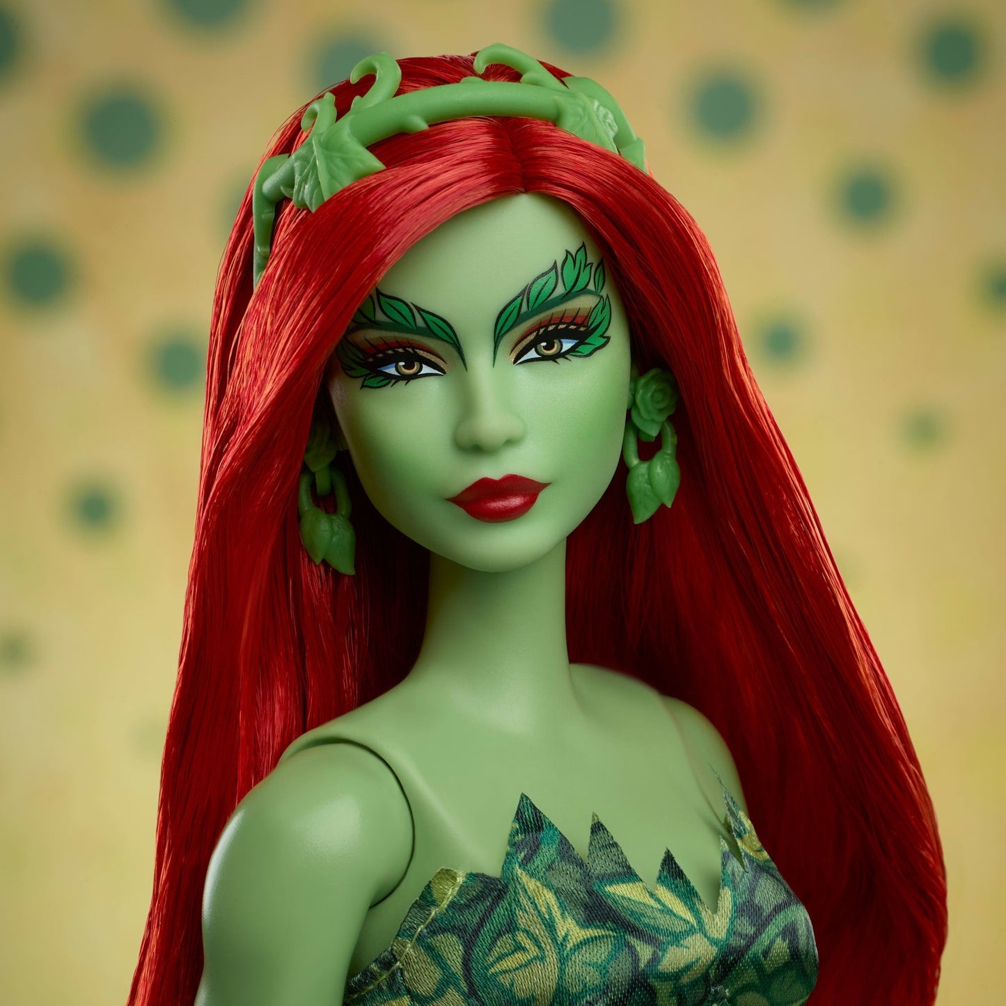 Barbie Signature Poison Ivy Collectible Doll With Posable Body And Iconic Outfit & Accessories
