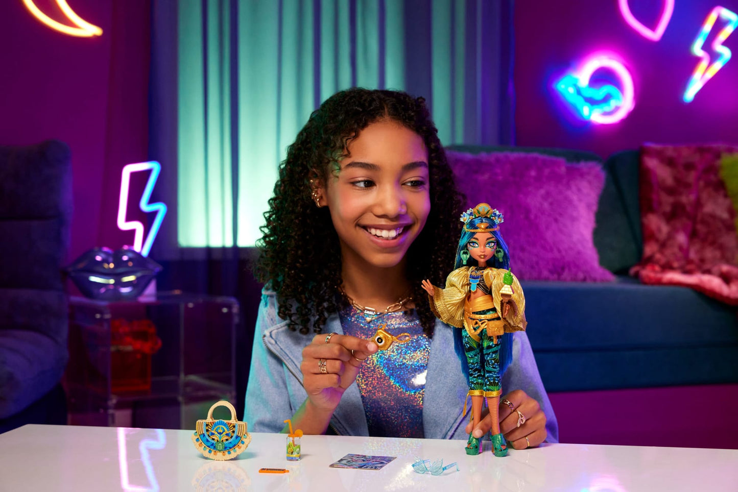 Monster High-Poupée Cleo de Nile Avec Tenue Pour Le Monster Fest