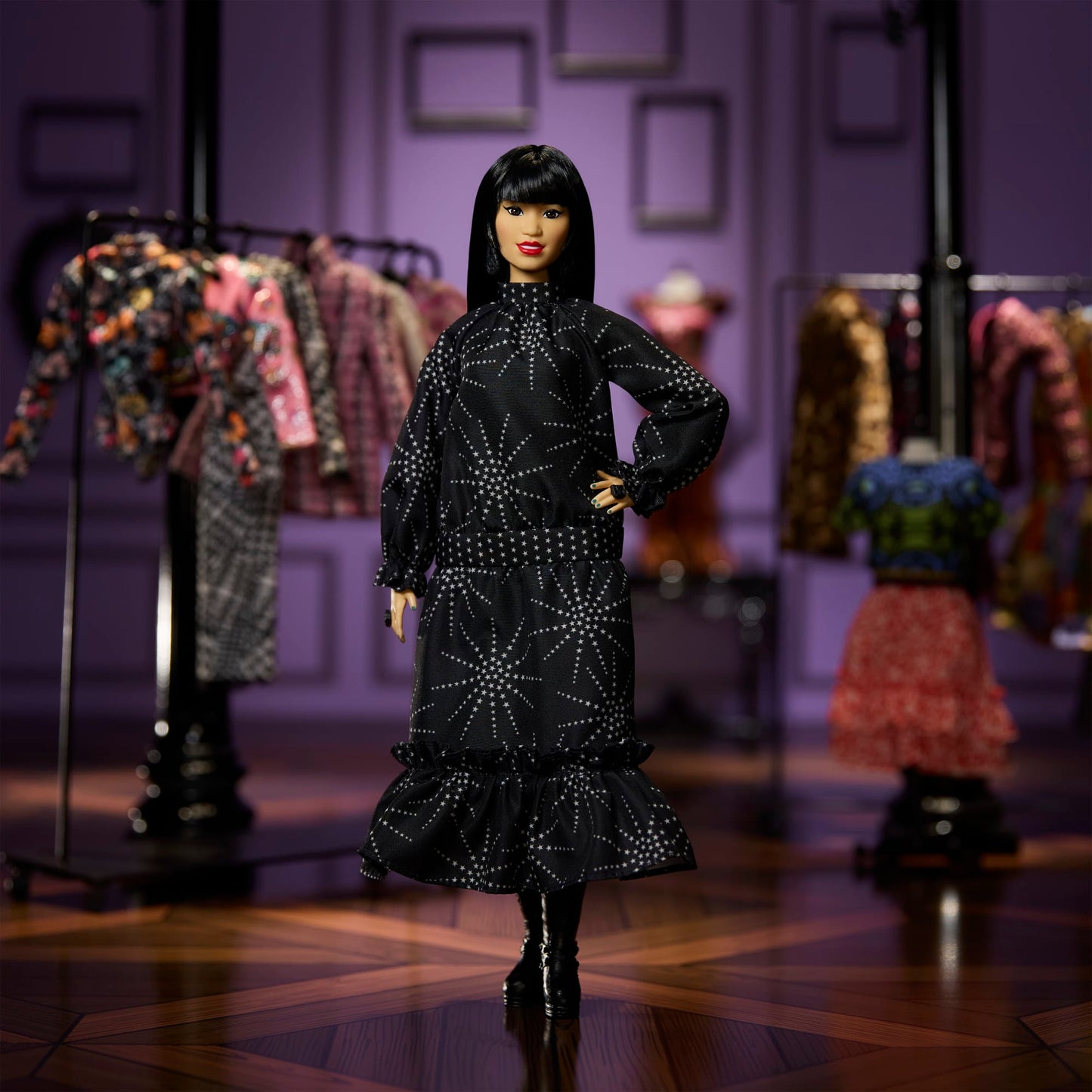 Barbie – Femmes Inspirantes – Poupée et Acc. – Anna Sui, Robe Noire