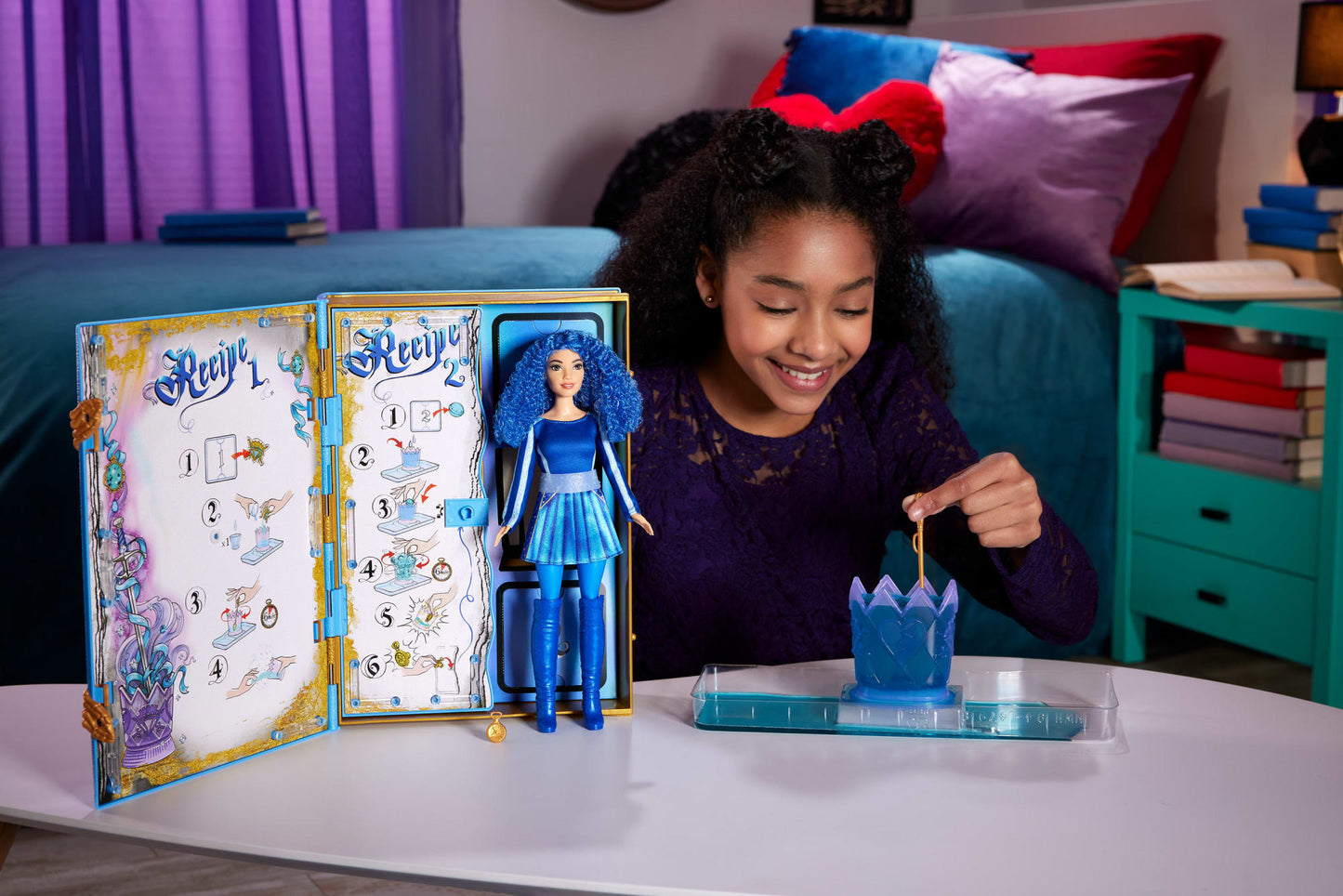 Disney Descendants: The Rise Of Red – The Sorcerer's Cookbook With Doll, Fizz, Slime & Chloe Doll Reveal Surprises