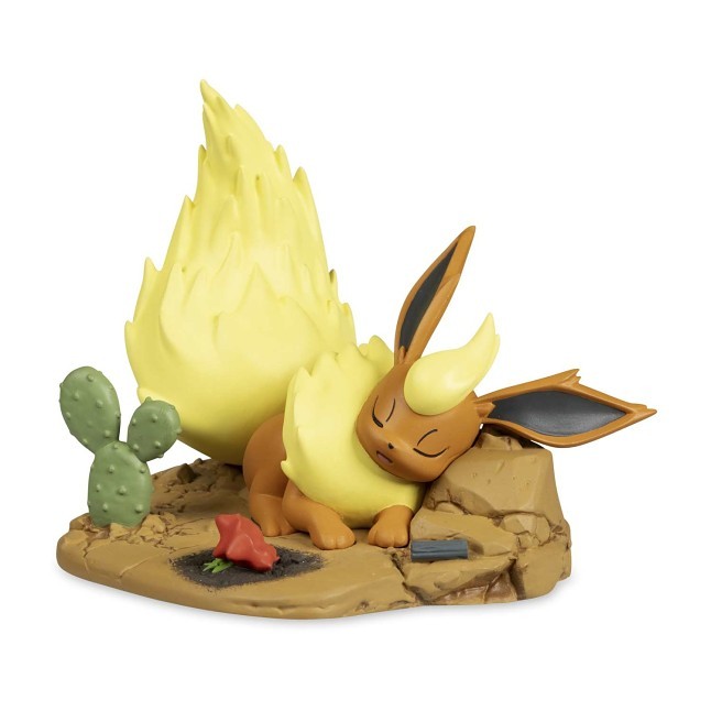 Satisfied Snooze with Flareon Evolving Personalities Figure